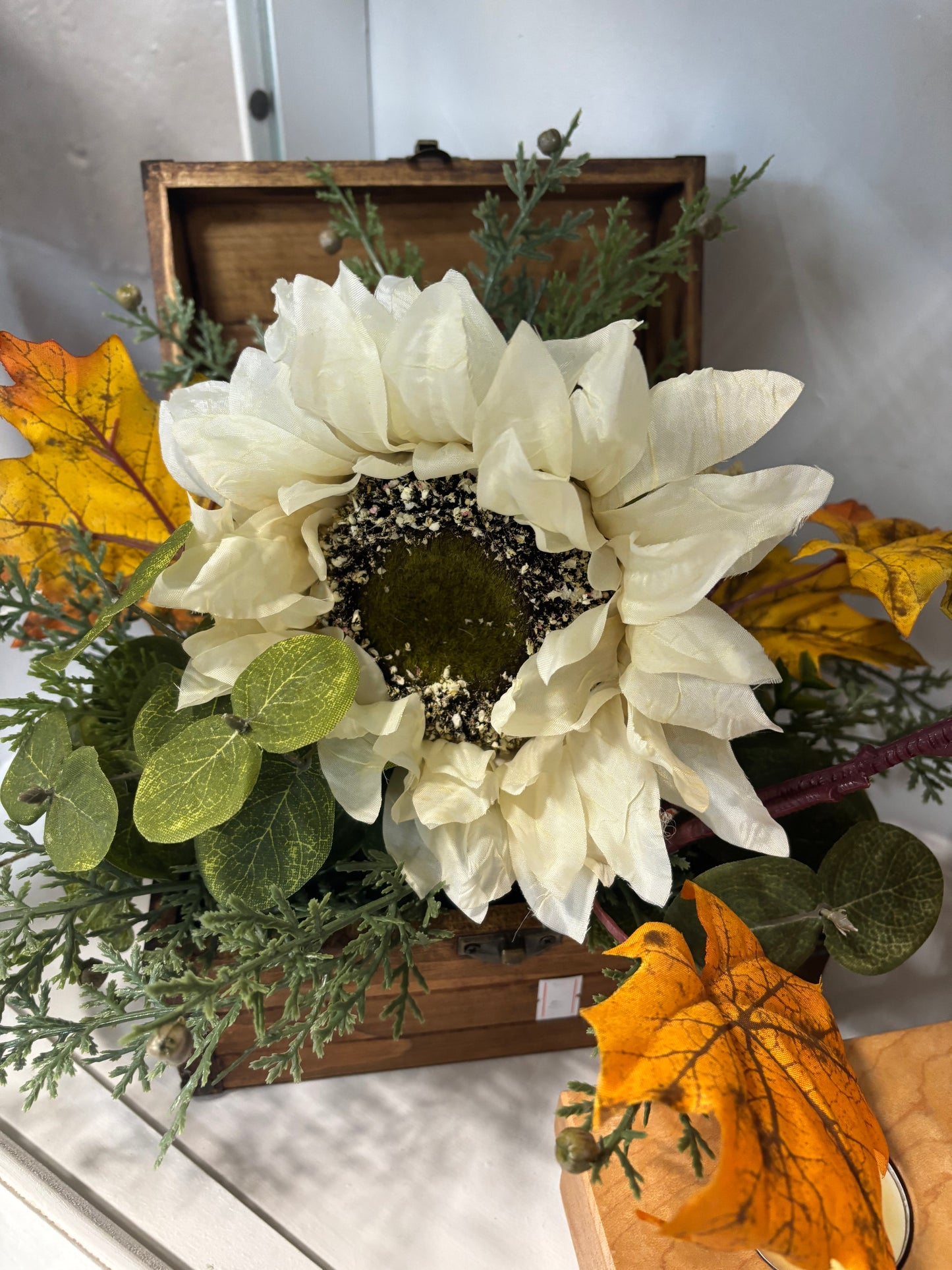 Large chest small chest of fall flowers